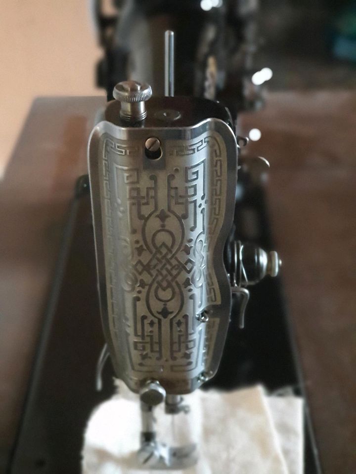 Nähmaschine von Singer, antik in Pfullingen