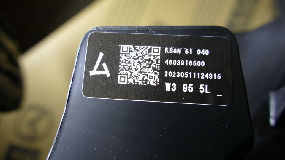 Scheinwerfer links Mazda CX-5 KF LED. Original Neu. KB8N-51-041H in Weilrod 