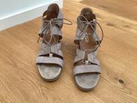 Taupe/graue Ledersandalen mit Absatz von Paul Green , Gr40 Lübeck - St. Gertrud Vorschau