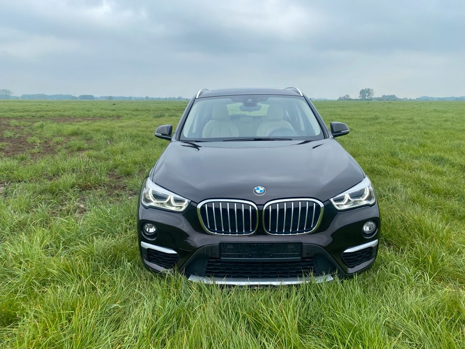 BMW X1 xDrive 20d xLine Panorama Dach ,LED Scheinwerfer ,1 Hand in Bremervörde