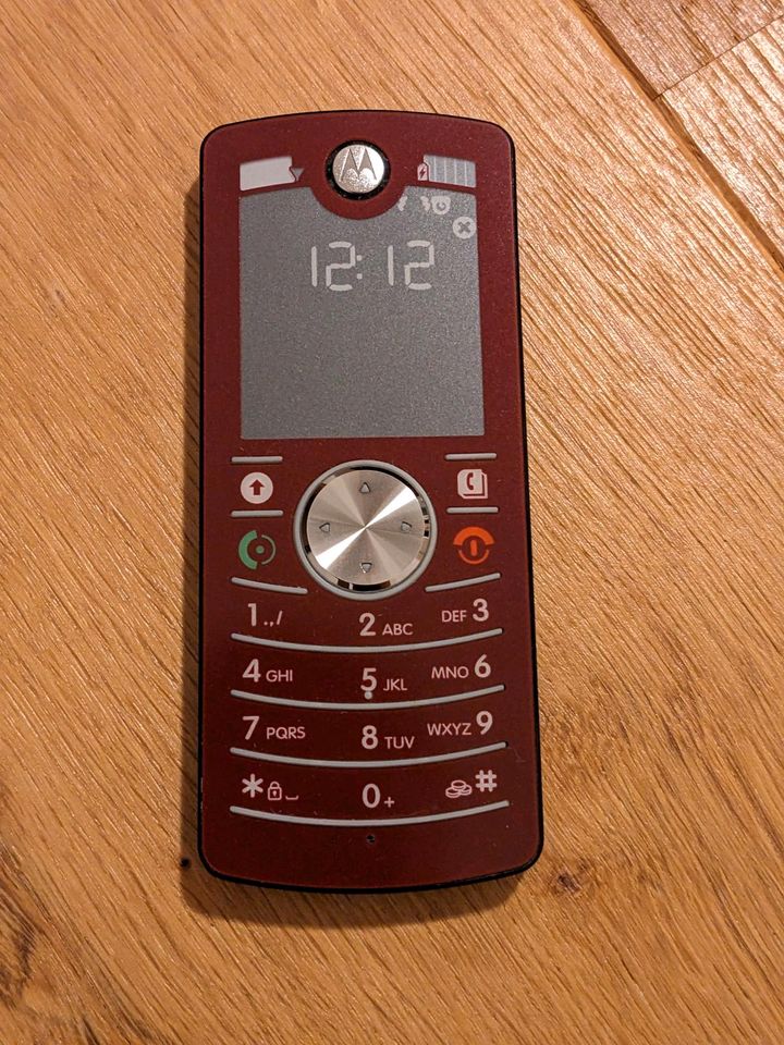 Motorola MOTOFONE F3 rot Handy / Telefon TOP Zustand in Hamburg