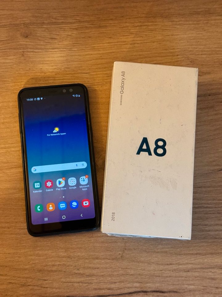 Samsung Galaxy A8 (2018) Dual SIM 32 GB in Crailsheim