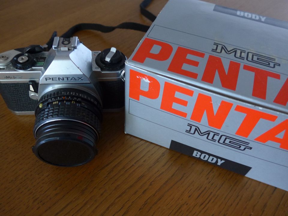 Pentax Body ME + MG, 2 Objektive 28mm, 50mm und Auto-Nah-Ring in Bottrop