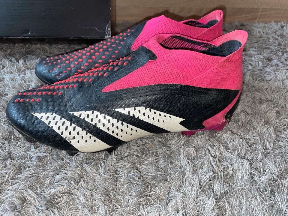 Adidas Predator Sg Fußballschuhe in Gelsenkirchen