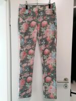 NEUw. Tom Tailor Jeans mit Blumen Gr. 30/32 Niedersachsen - Winsen (Luhe) Vorschau