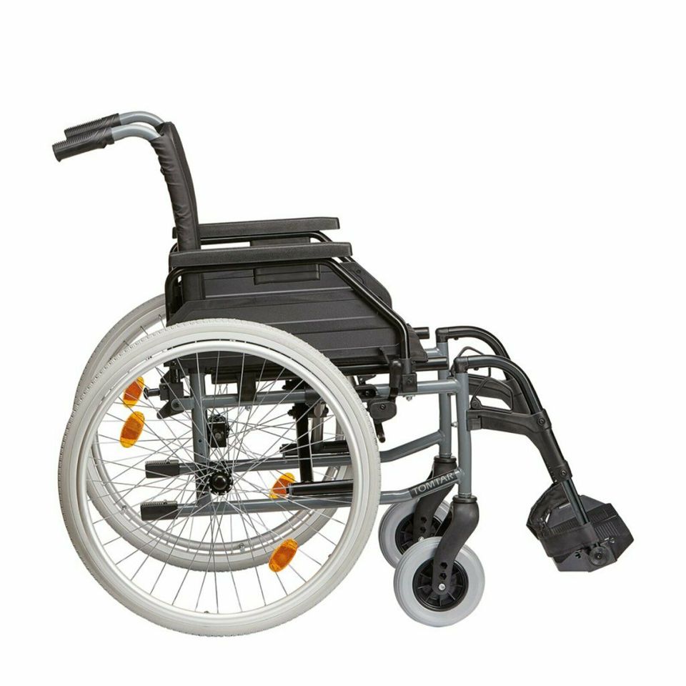 Neuware Rollstuhl faltbar Faltrollstuhl Rolli in Stockach