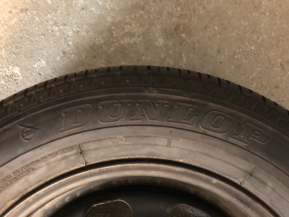 Stahlfelge Rad Reifen DUNLOP 195/65 R15 91V in Thiendorf