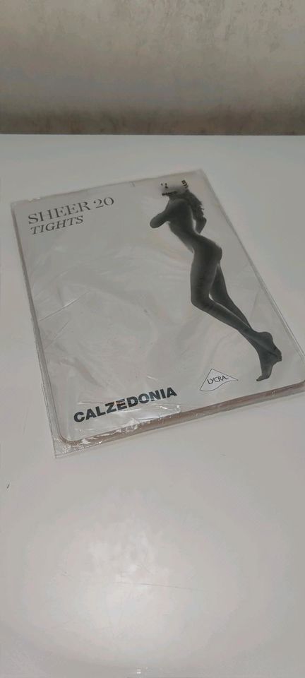 CALZEDONIA SHEER TIGHTS 20 BIANCO/WHITE GR. T2/S  NEU in Rüthen