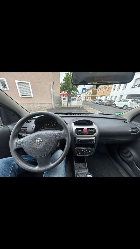 Opel Corsa C mit tüv bis 12/25 in Bassenheim