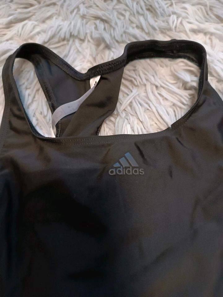 Adidas Mädchen Sport  Schwimmanzug Badeanzug Bikini  146 164 neu in Eisenach