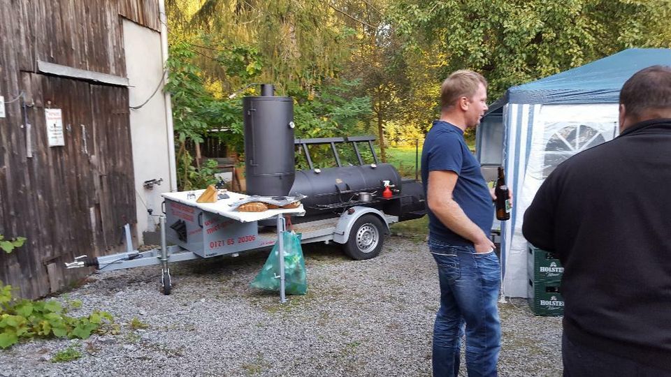 24" JOE`S Extended Catering Barbecue Smoker Gastro Grill mieten in Burkau