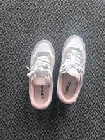 Fila Sneaker gr 37 wie neu!!!! Niedersachsen - Osnabrück Vorschau