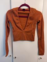 Urban Outfitters Croptop orange Stretch Sommer Oberteil Top Düsseldorf - Benrath Vorschau