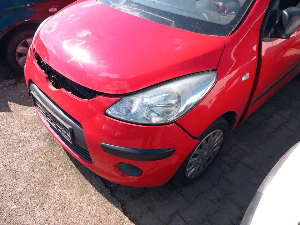 Hyundai i10 Bj.2009 49kw Rot Lackcode H4 Schlachtfest Teile in Hamm