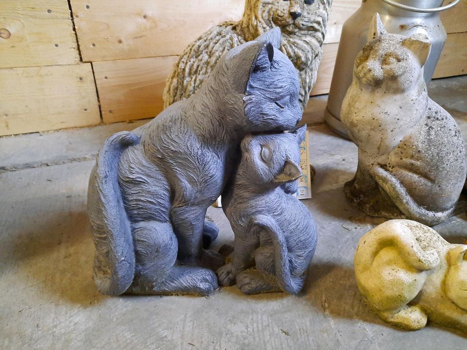 Katzen Gartenfiguren Steintiere  Dekorationen in Hannover