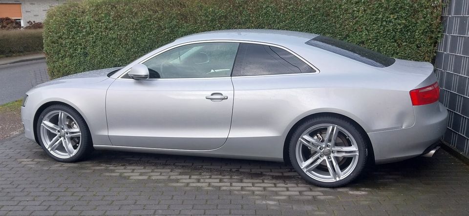 18 Zoll WH11 Felgen für Audi A6 S6 4F C6 A8 4E D3 W12 Q2 SQ2 GA in Oberhausen