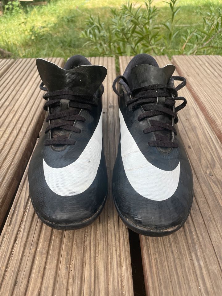 Fußballschuhe Nike Gr 44, gebraucht in Wittstock/Dosse