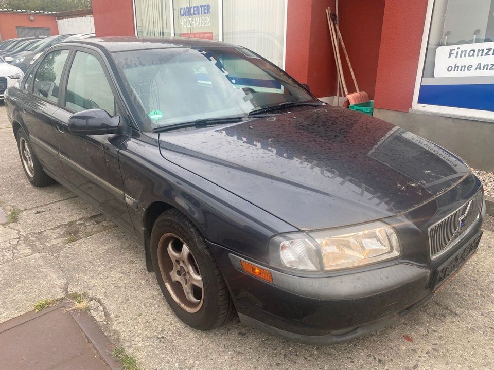 Volvo S80 Lim. 2.4 in Leipzig