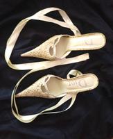 Dior Pumps Vintage Größe 37 mit Bändern Bayern - Wiesentheid Vorschau