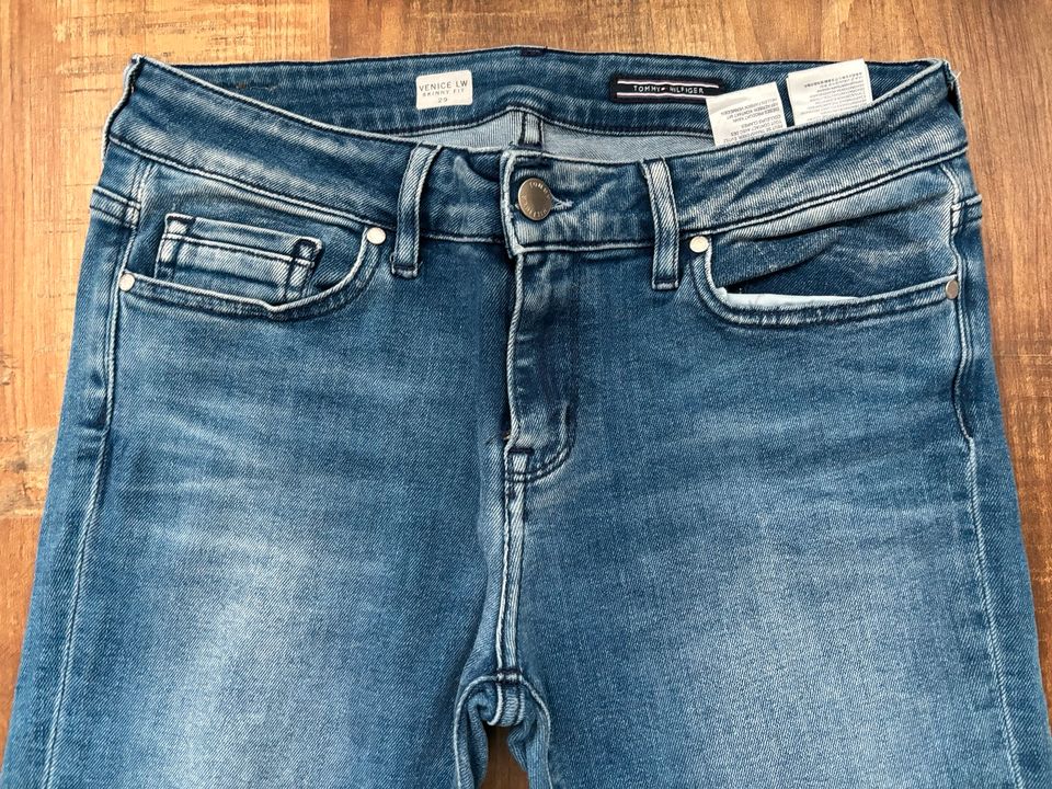 Sexy Skinny Fit Crop Jeans Tommy Hilfiger - Gr. 29 MEGA in Münzenberg