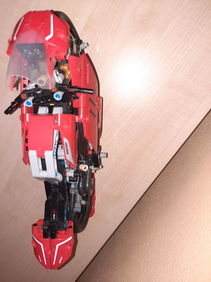 Ducati Panigale V4R  Lego Technic in Gebenbach