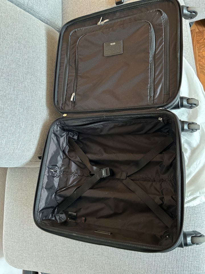 Tumi Tegra Lite Trolley Handgepäck Koffer (kein Rimowa) in Düsseldorf