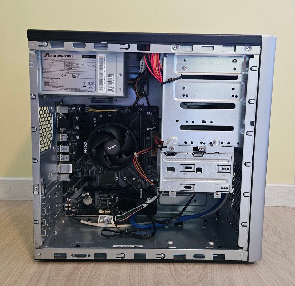 Terra PC AMD RYZEN 3 Quad Core 8GB RAM 500GB SSD Win11 Pro in München