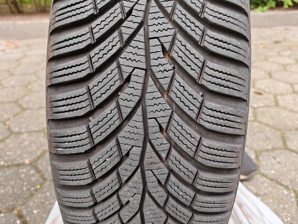 Winterreifen Continental M+S 205/55R16 (26/21) inkl. Radkappen VW in Emsdetten