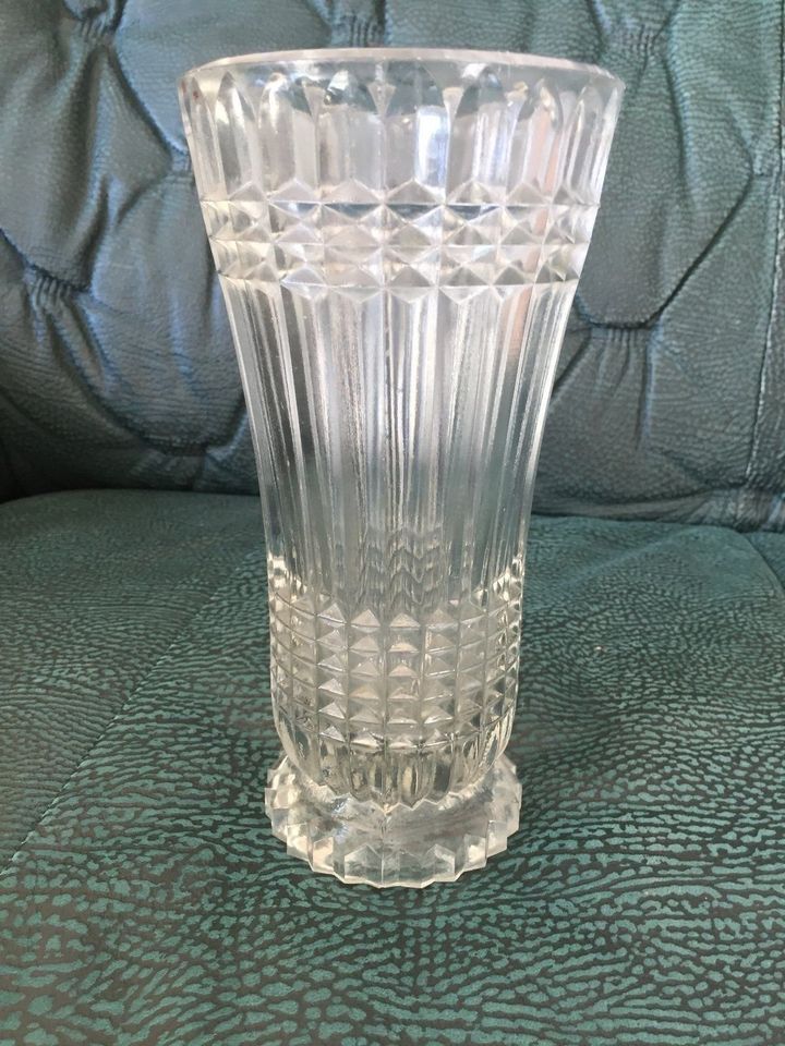 kultige Vase DDR große Glasvase stylisch und vintage schick in Jena