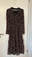 FOREVER NEW Midikleid Blumenprint Schwarz Gr. 40 US 8 München - Pasing-Obermenzing Vorschau