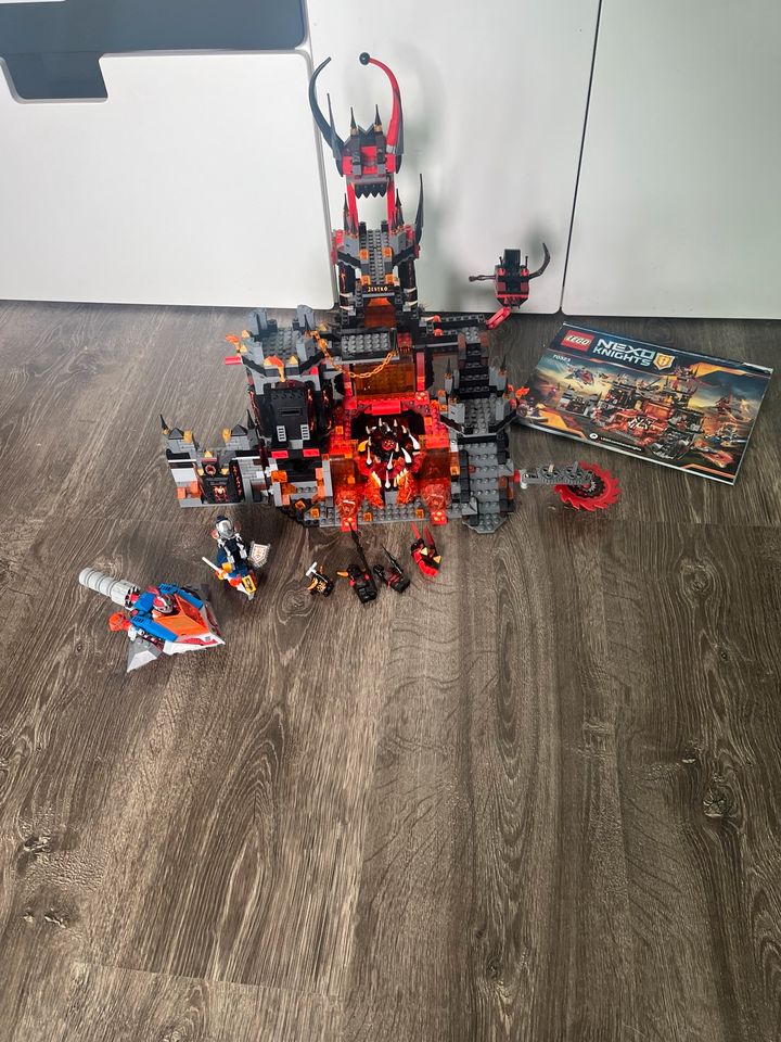 LEGO Nexo Knights 70311 70315 70321 70323 in Rietberg