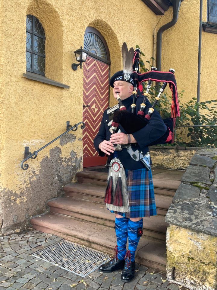 Professioneller Dudelsackspieler für Ihre Hochzeit und mehr in Gießen