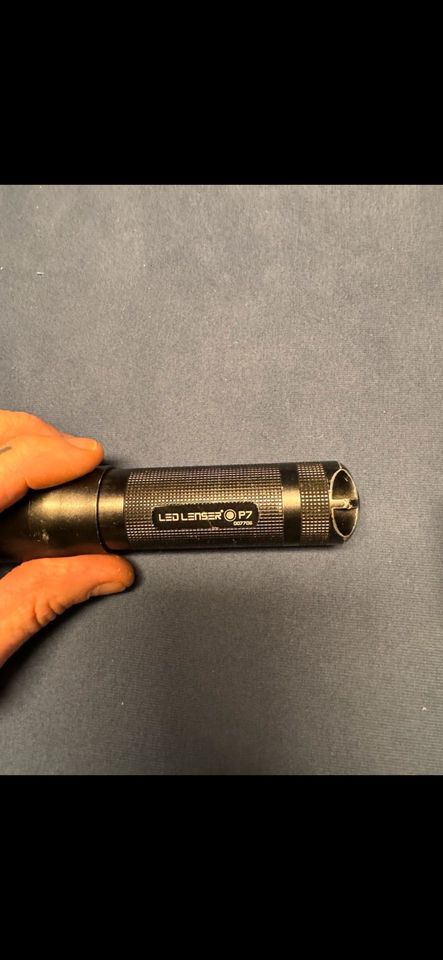LED Lenser P7 Taschenlampe in Warburg