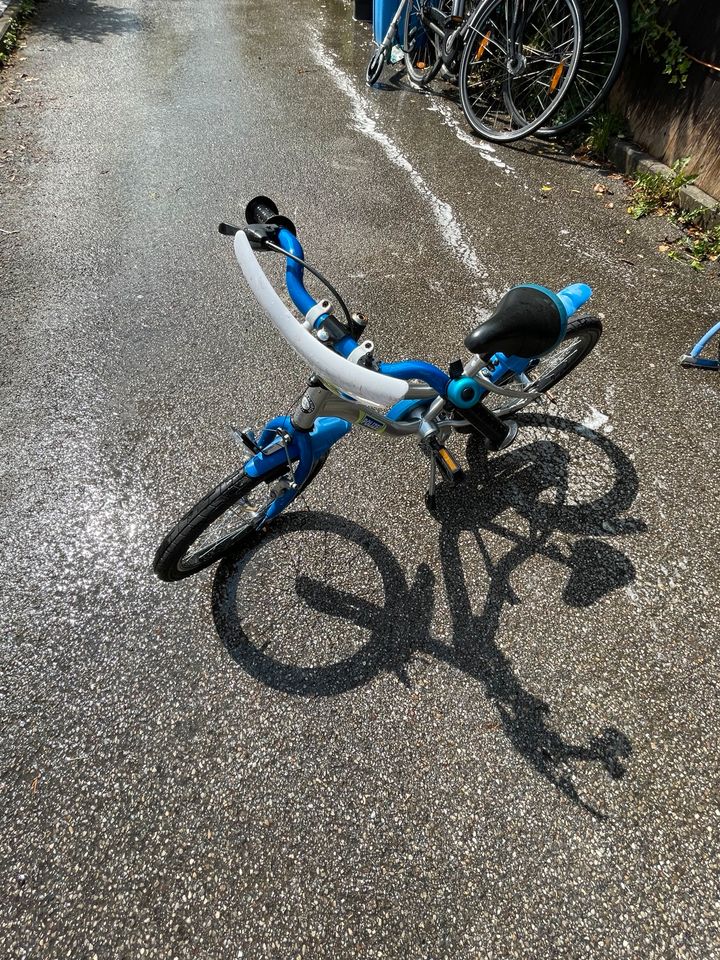 Kinderfahrrad (POLIZEI) in Freilassing