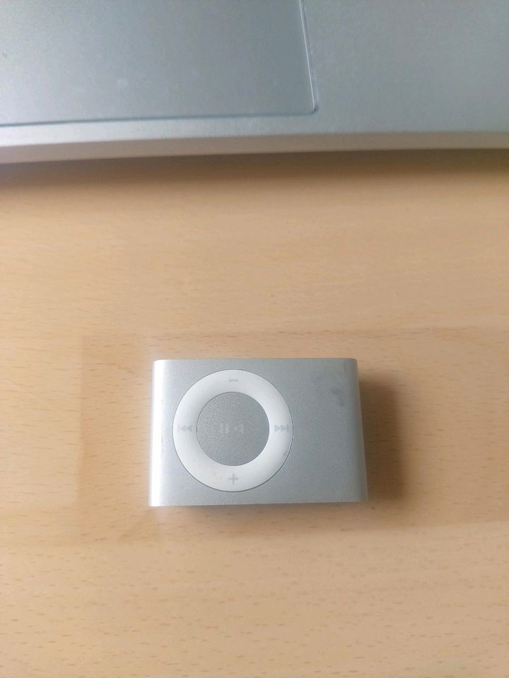 iPod Shuffle 1GB in Dautphetal