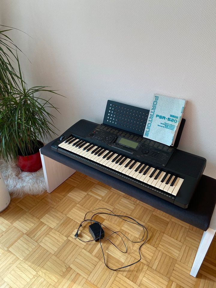 Keyboard, Yamaha PSR-520, Musik, Musikinstrument, Piano in Bielefeld