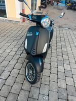 Vespa Primavera S 125 in Schwarz matt Bayern - Petting Vorschau