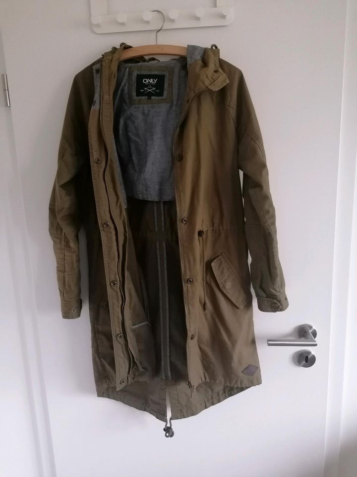 Only Parka Jahre khaki grün braun Gr. M (38) in Roxel