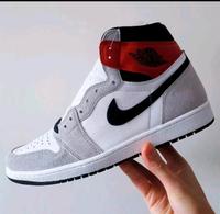 Nike Air Jordan 1 High Light Smoke Grey Eu44,5 Neu Weiß Rot Grau Neu-Seeland - Lindchen Vorschau