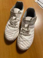 Sportschuhe mit Klettverschluss Gr. 32 Sachsen - Coswig Vorschau