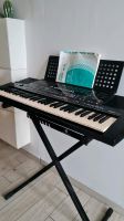 Yamaha PSR410 PSR 410 Keyboard mit Ständer und Handbuch Hessen - Mittenaar Vorschau