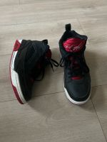Jordan Flight 9.5 Black Gym Red Herren Sneaker Gr. 45 Nordrhein-Westfalen - Bergkamen Vorschau
