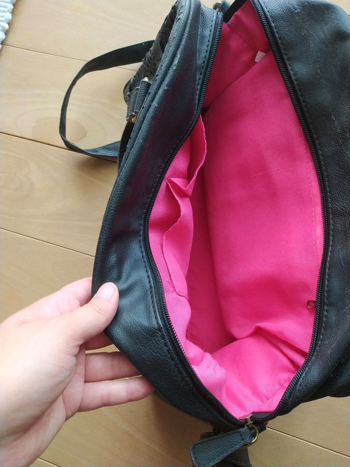 Neue Handtasche Kunstleder in Schwarz in Hohenwart