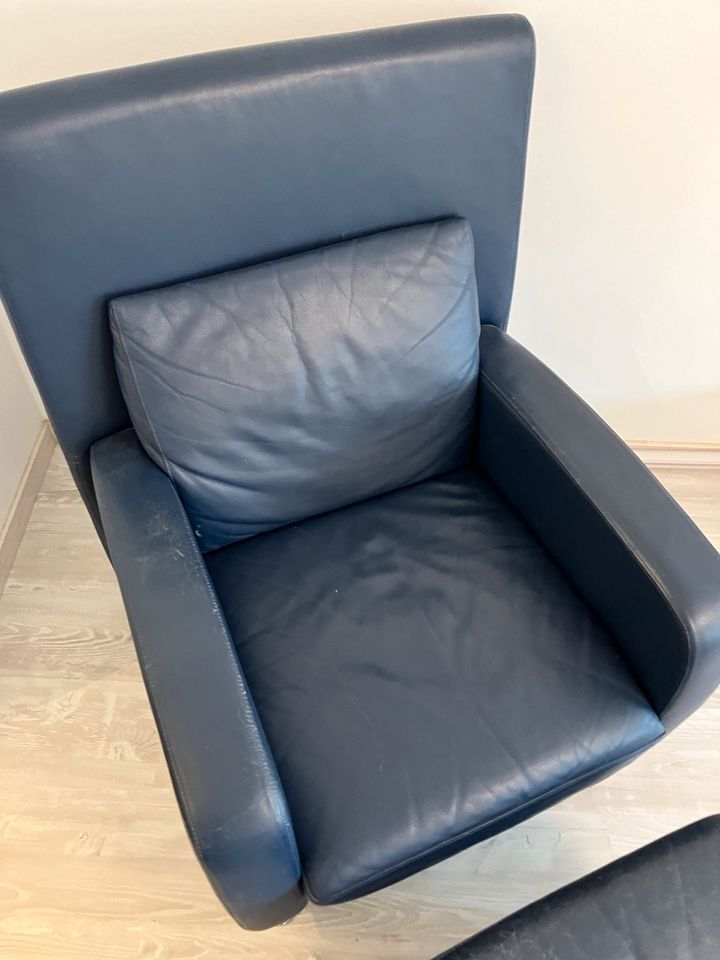 Blauer Sessel 2 verfügbar Kunstleder Silber Beine Abholung ❤️ in Leipzig