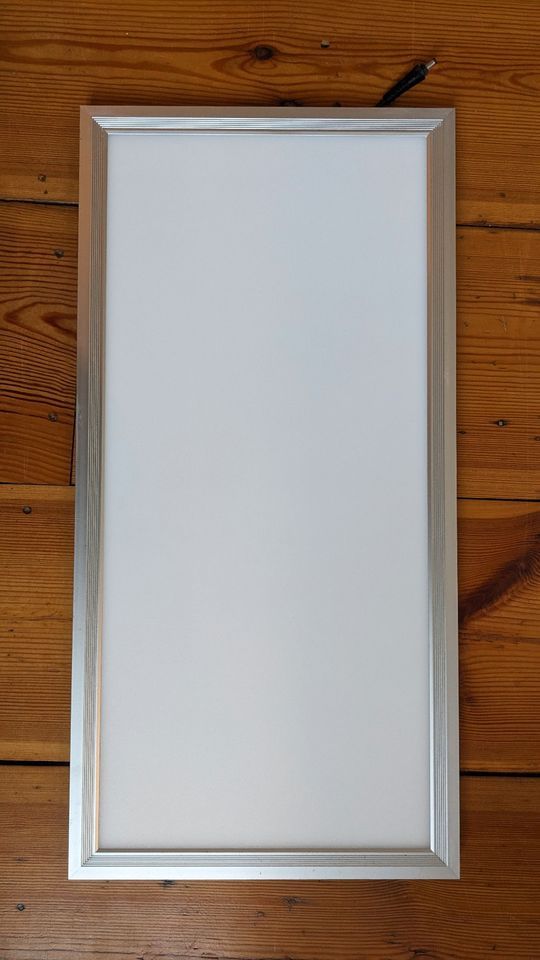 OUBO Ultraslim LED Panel Lampe 24W / 2000 Lumen / Kaltweiss in Berlin