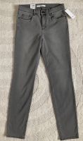 Brax Shakira Skinny Jeans Gr. 36 grau NEU Nordrhein-Westfalen - Bergheim Vorschau