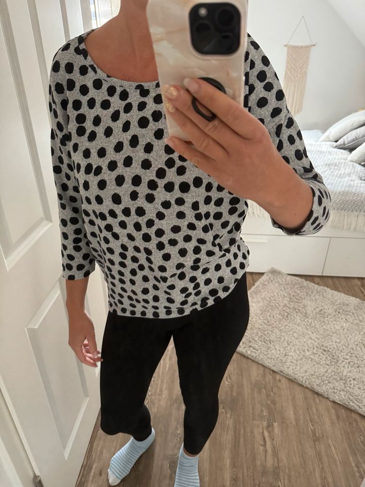 Shirt Pullover only Gr S M top Zustand in Zehdenick