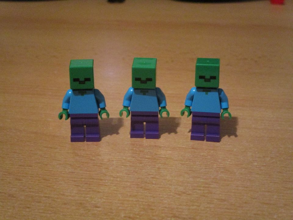 Lego Minecraft - 3x Zombie in Troisdorf