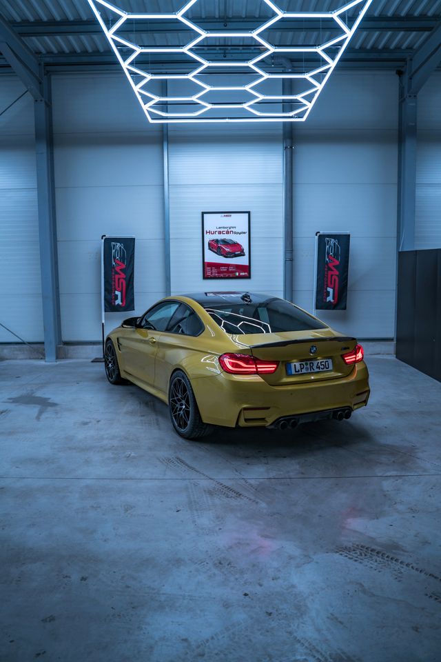 BMW M4 mieten M3 mieten Gold Carbon KIT M Performamce in Lippstadt