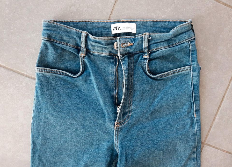 Jeans von Zara in Brake (Unterweser)